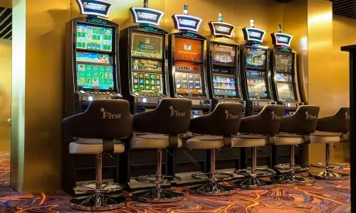 A Russian online casino Pin-up was discovered in Ukraine, which is quietly operating despite the war with the Russian gambling business