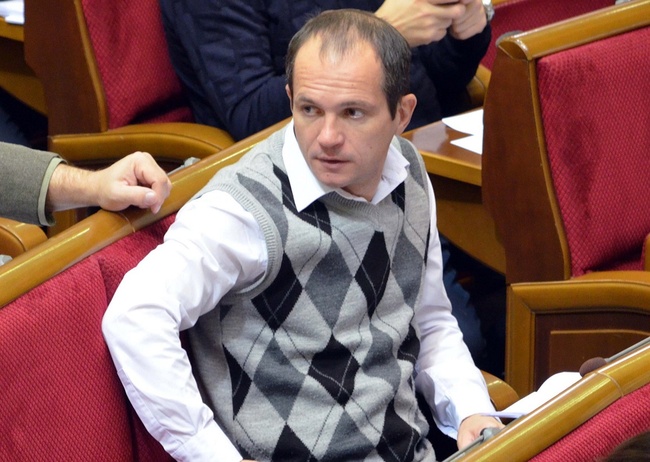 Декларація вказує, що у 2021 році народний депутат Колєв здійснив покупку житла в місті Одеса і здійснив оренду нерухомості в місті Київ.